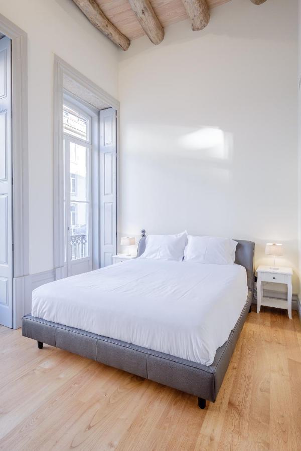 Boutique Rentals - Toledos One & Only Apt In Historical Center Of Oporto Esterno foto